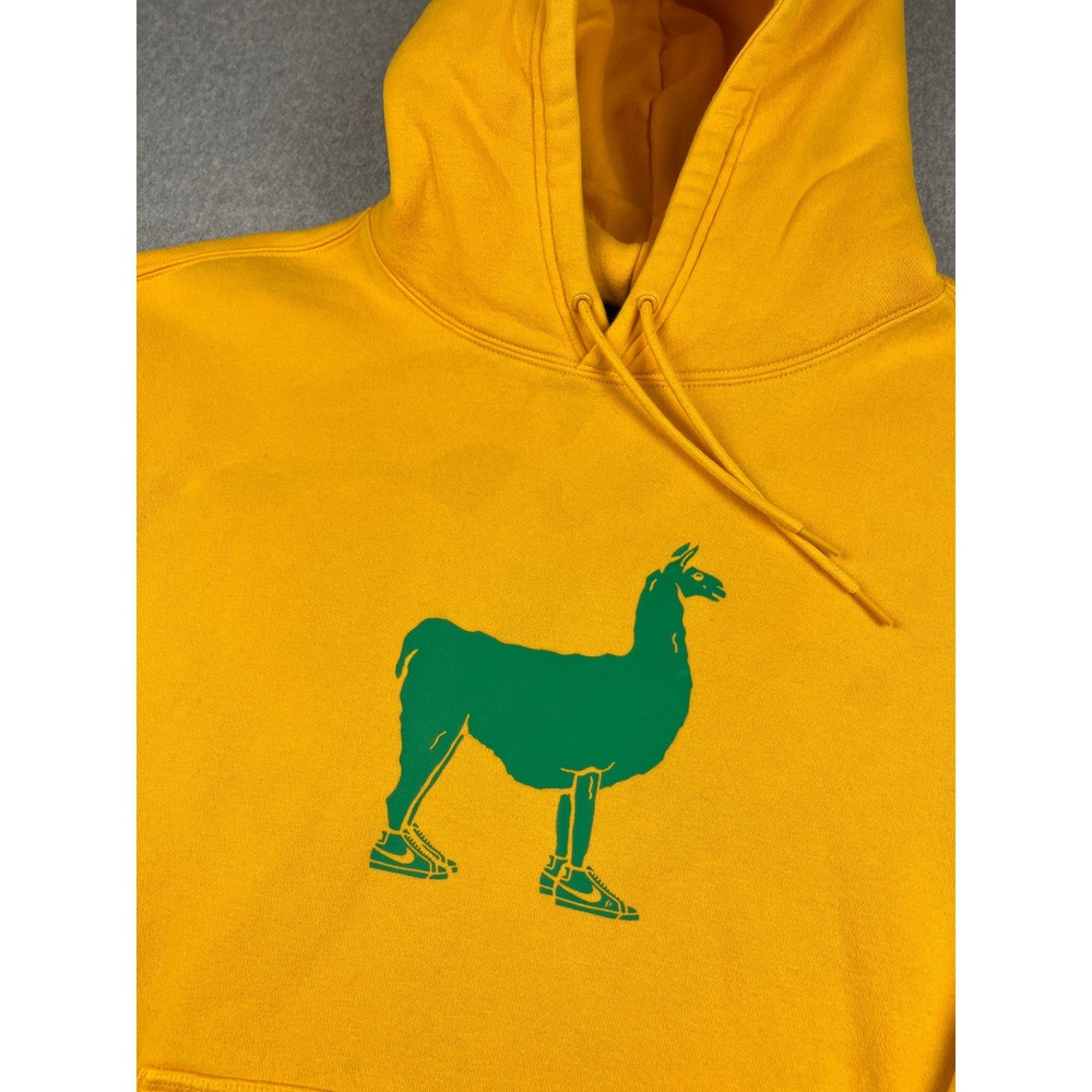 Nike SB Hoodie Mens Large Yellow Llama Graphic Pullover Sweatshirt Skateboarding - Picture 3 of 7